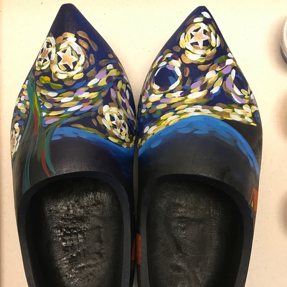 🌠The Starry Night Painted Wooden Shoes🌠
